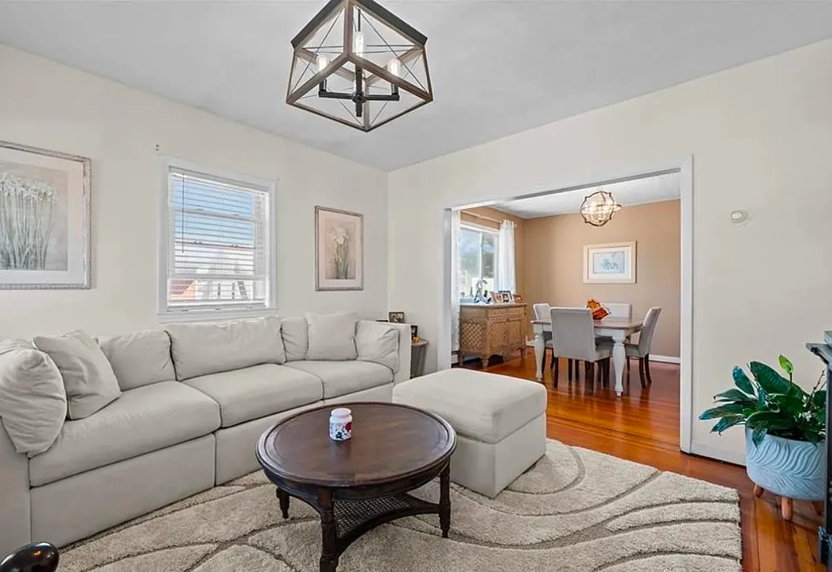 2 bed, $2,400 — Photo 3