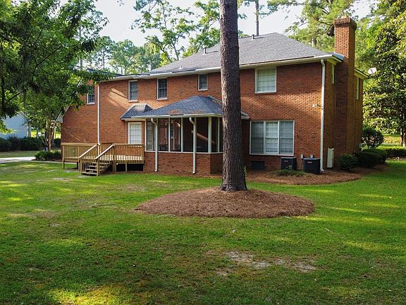 3rd image of 797 Lake Laurie Dr