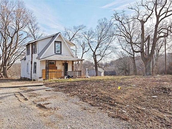 2nd image of 549 Blue Ridge Blvd
