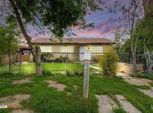 7901 Jay St, Lamont, CA 93241