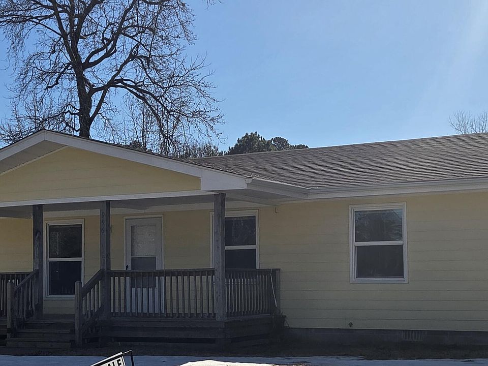 1st image of 996 Driftwood Drive