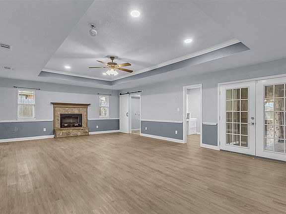 3rd image of 7117 Rolling Fork Dr
