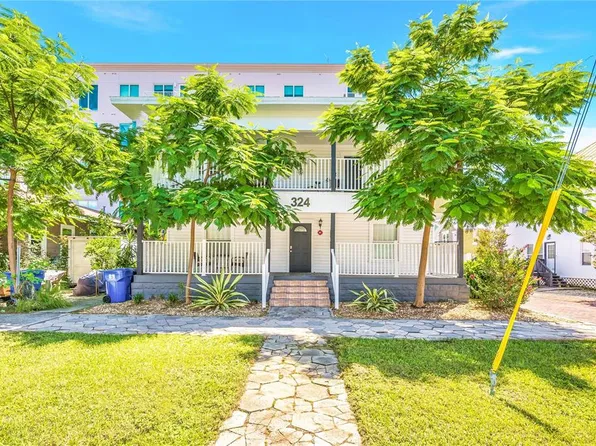 324 7th St S, Saint Petersburg, FL 33701