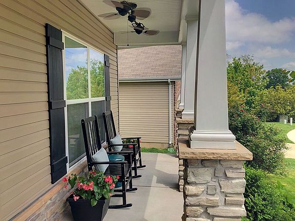 3rd image of 10213 Albury Ct