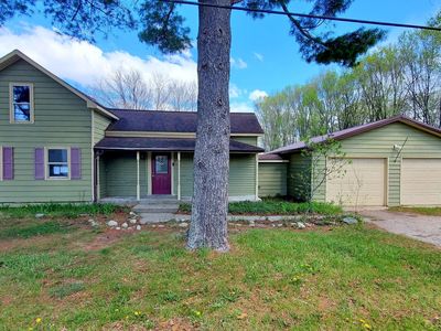 365 Quarterline St, Newaygo, MI, 49337
