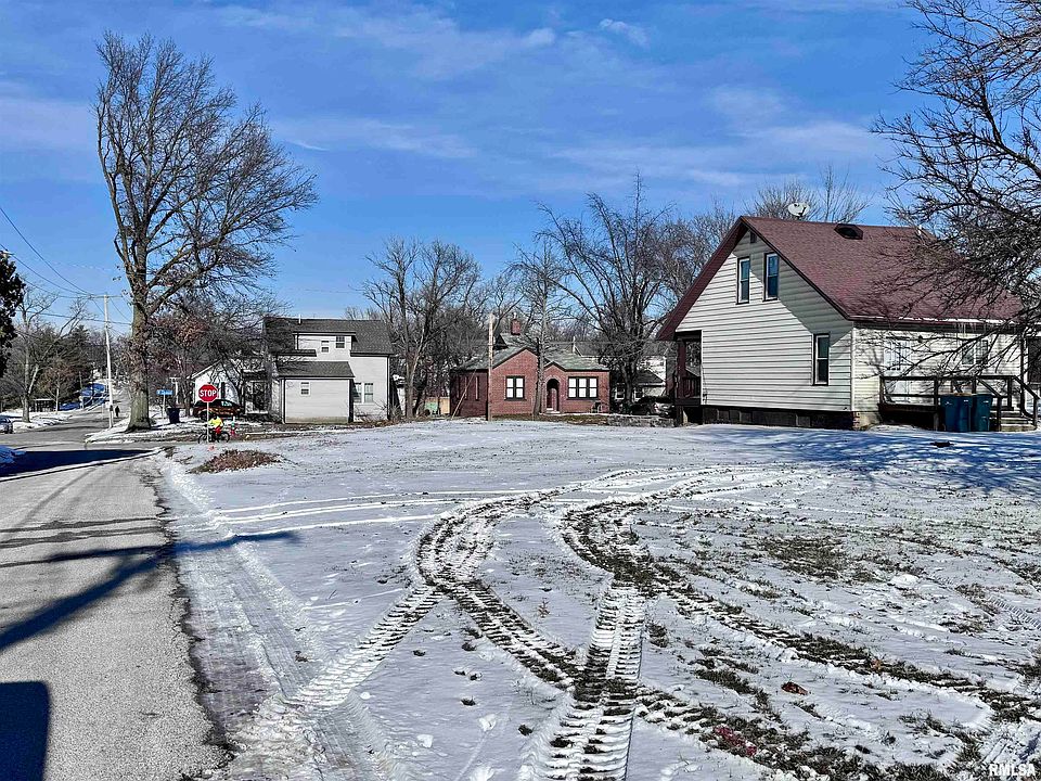 2nd image of 431 W Calhoun St