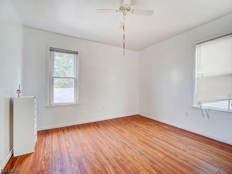 143 Huntington Ter #2R — Photo 9