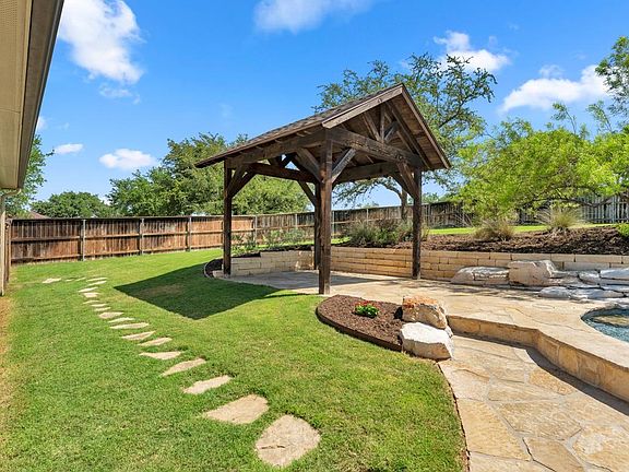5th image of 307 Shady Grove Parkway