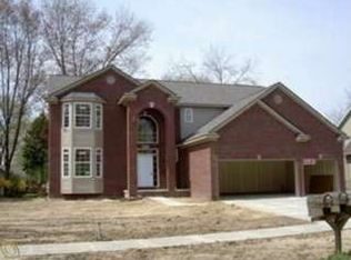 6851 Shelldrake Dr, Troy, MI 48085
