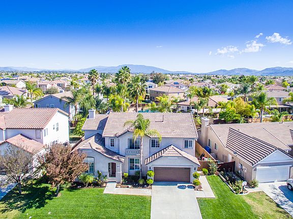 3rd image of 26054 Manzanita St