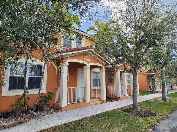 10830 SW 240th St, Homestead, FL 33032