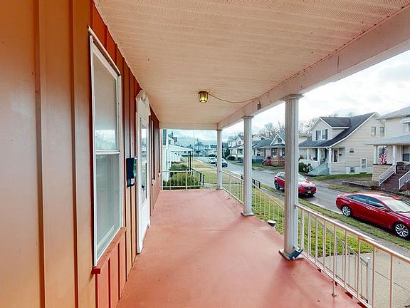 4th image of 2216 Hazlett Ave