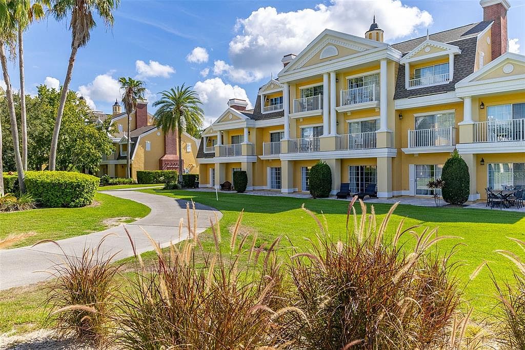 1322 Seven Eagles Ct #101