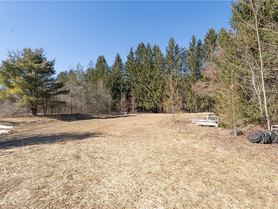 1st image of 3587 Gillies Hill Rd #7