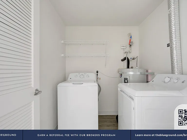 Washer/Dryer in Apartment