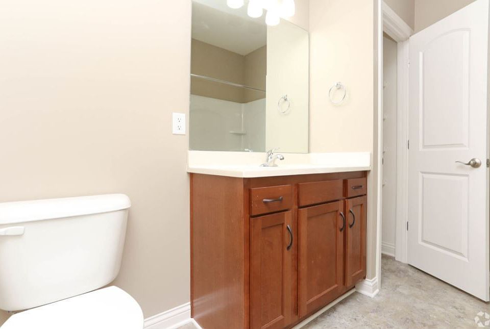 Glenmary Pointe Apartments 11238 Professional Park Dr Louisville KY