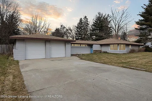 5953 Okemos Rd Photo 1