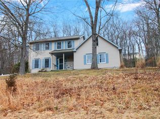 17 Sandpiper Ln, East Lyme, CT 06333