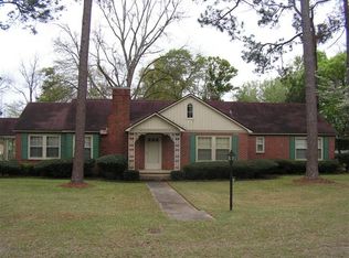 325 W Court St, Slocomb, AL 36375