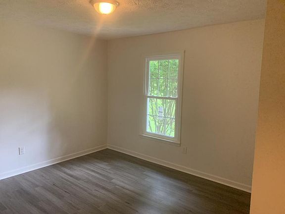 2nd image of 485 Chase Dr