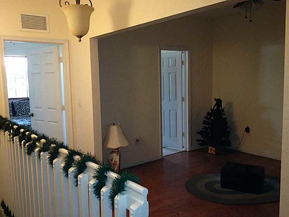 5th image of 481 Saint Tropez Ln