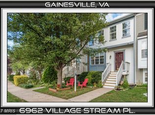 6962 Village Stream Pl, Gainesville, VA 20155