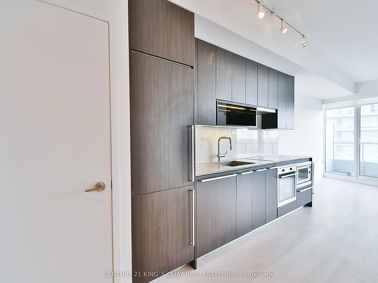 115 McMahon Dr #1206 — Photo 17