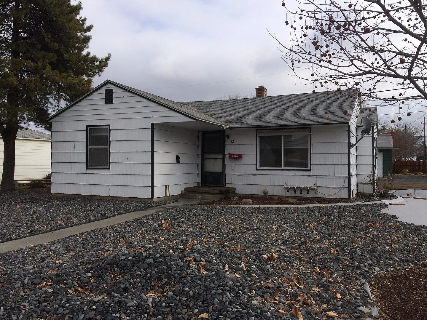 Home in The Heart of Ephrata! — Photo 1