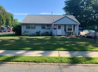 1 Redwood Ter, Hazlet, NJ 07730