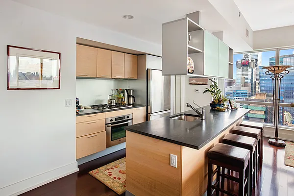 Rented by Douglas Elliman | media 22