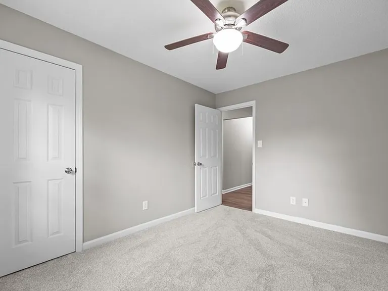 615 Wallingford Ct — Photo 29