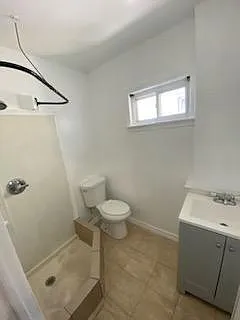 2530 W Gordon St — Photo 11