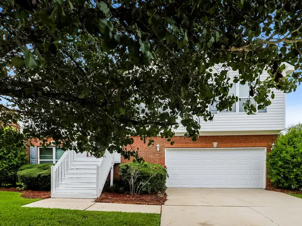 1604 Lady Maria Ct, Locust Grove, GA 30248