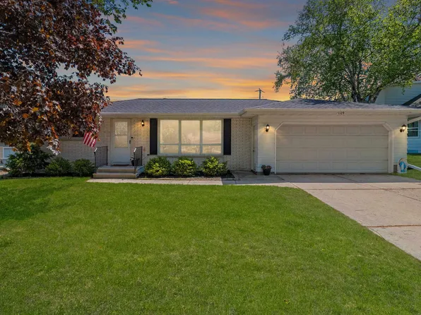 1109 Cameron St, Green Bay, WI 54304