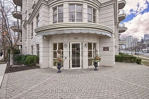 3085 Bloor St W #112 Photo 1