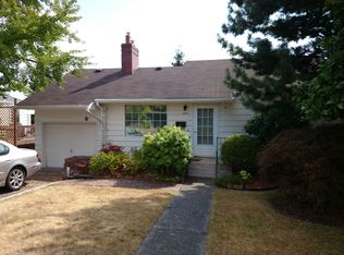 8410 37th Ave SW, Seattle, WA 98126