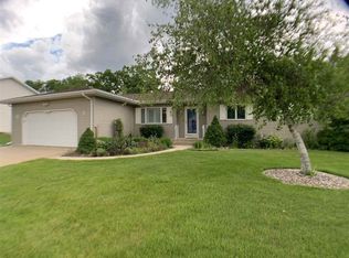 1370 Dallman Ln, Shawano, WI 54166