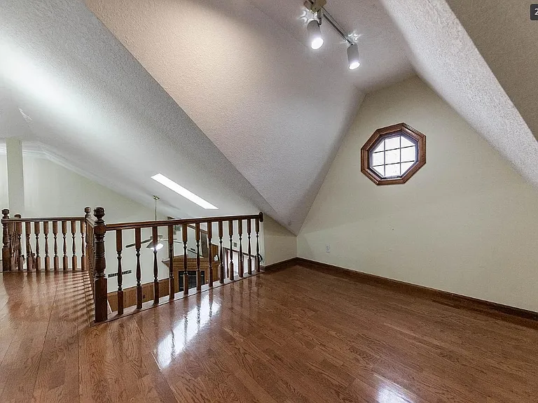 1432 Brighton Cir — Photo 19