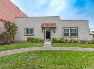 6803 Crown Rdg, San Antonio, TX 78239