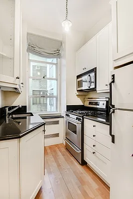 Sold by Compass | media 5