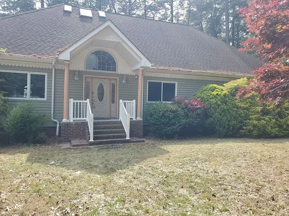 35204 Bluff Dr, Belle Haven, VA 23306