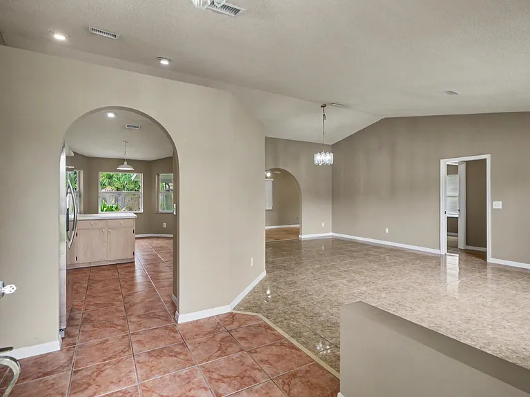 4 Foxhall Ct — Photo 3
