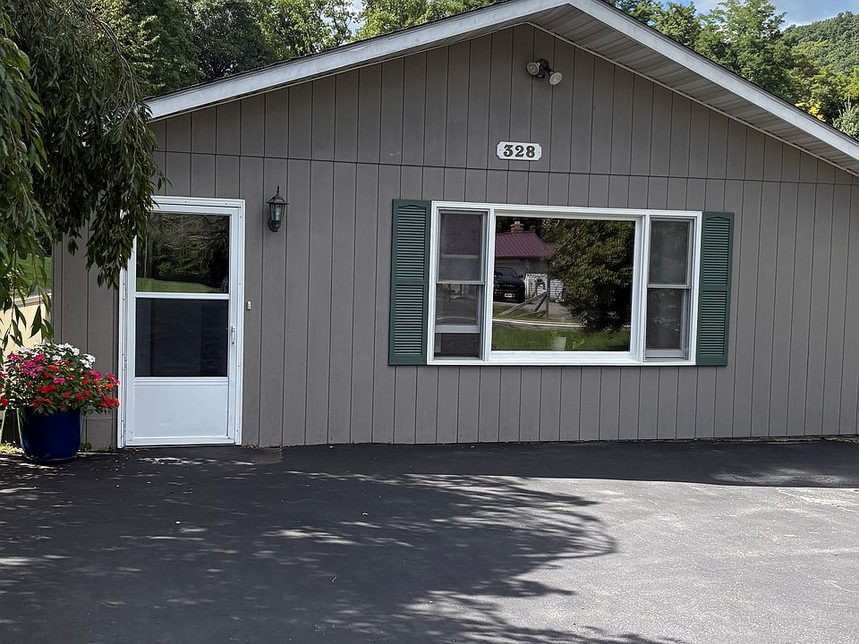 1st image of 328 Main St