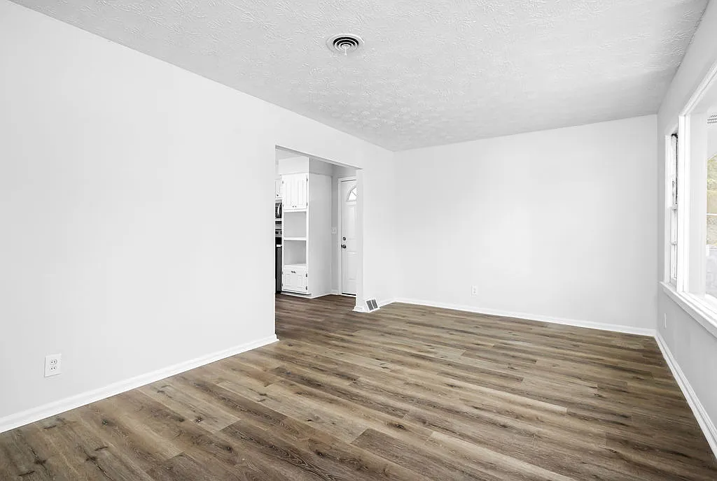 4 bed, 1680 sqft, $1,500 — Photo 4