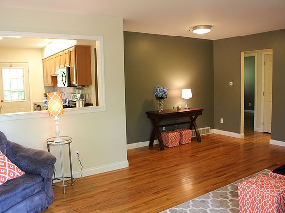 3rd image of 5255 Fenway Pl #5255