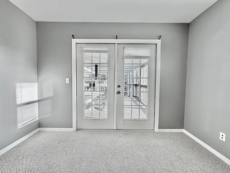 27655 Tennessee St — Photo 23