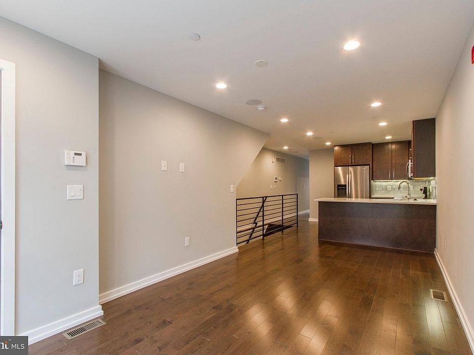 1st image of 908 S 21st St #A