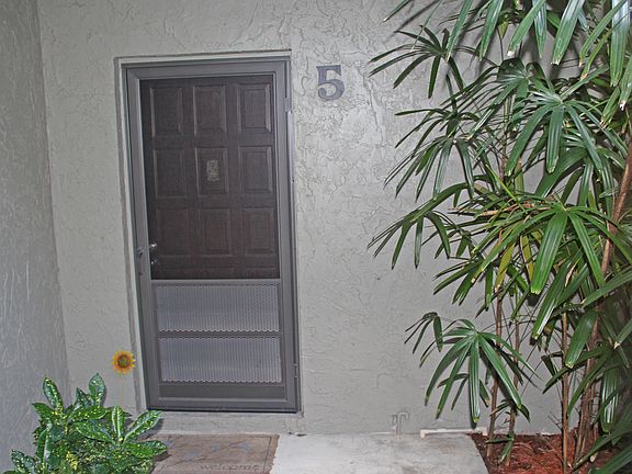 First Floor ~ No Steps