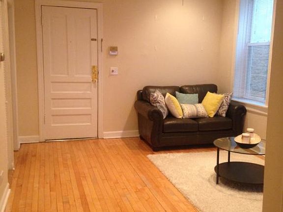 2nd image of 2318 N Southport Ave #2N