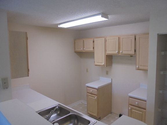 5th image of 1949 Summer Club Dr APT 213